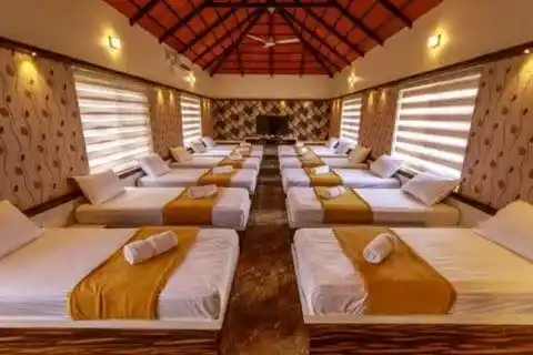 AC hall bed accommodation for yatris near Khatu Shyam Ji